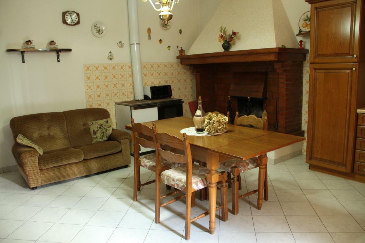 Villa La Casa dei Nonni Chianni Esterno foto